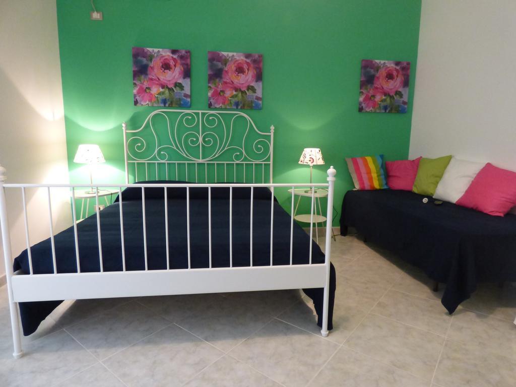 La Darsena Di Fiumicino Bed and Breakfast Δωμάτιο φωτογραφία